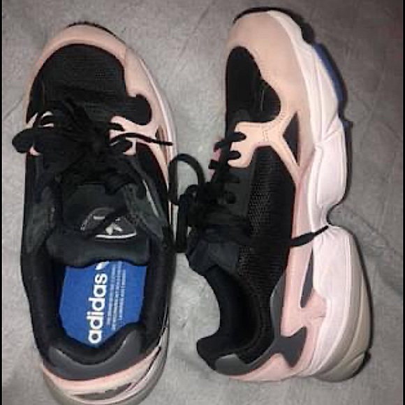 Adidas Falcons - Picture 1 of 2